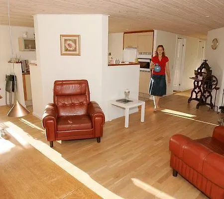 Сasa de vacaciones Three-bedroom Holiday In 7 *